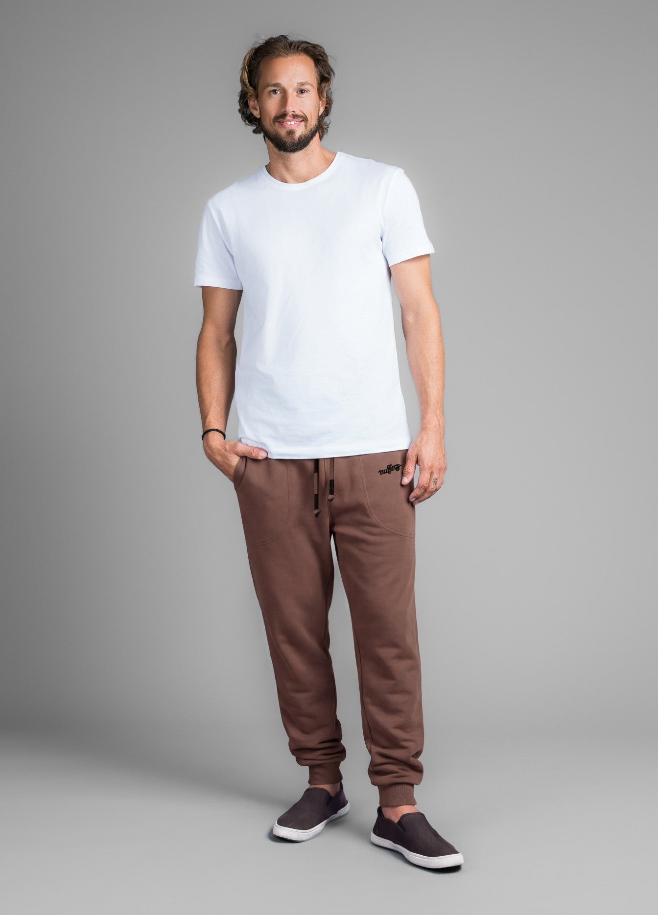 NUTMEG SOLID PANTS