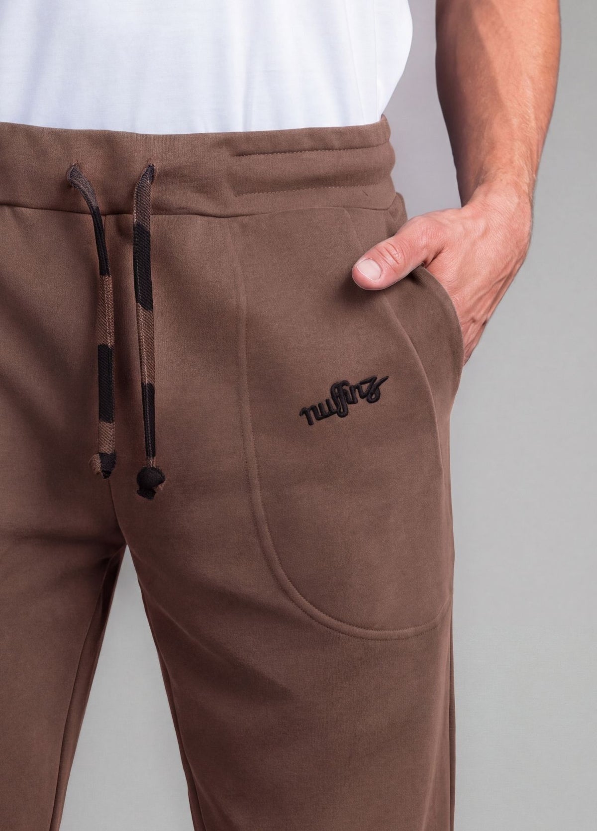 NUTMEG SOLID PANTS