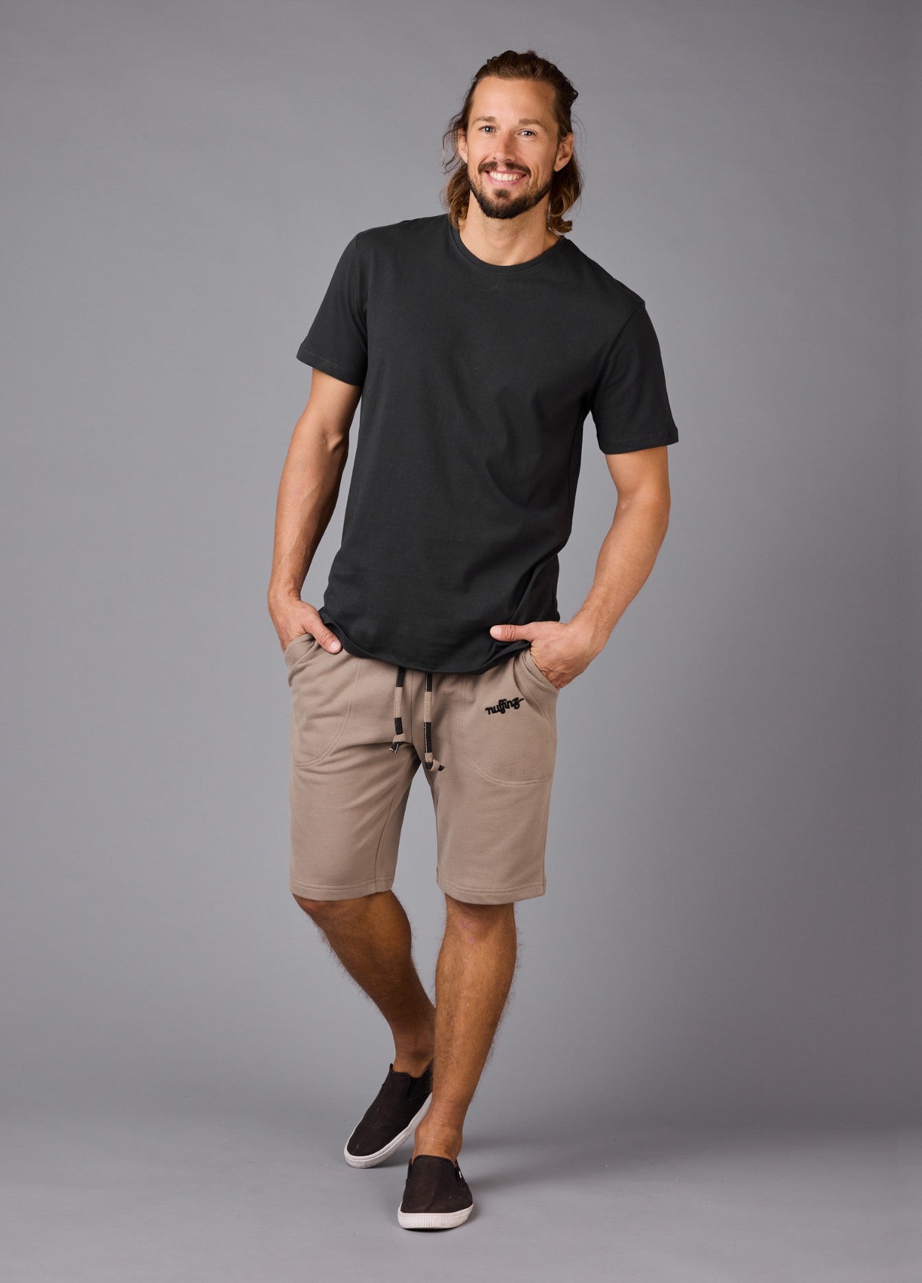 PINE BARK SOLID SHORTS