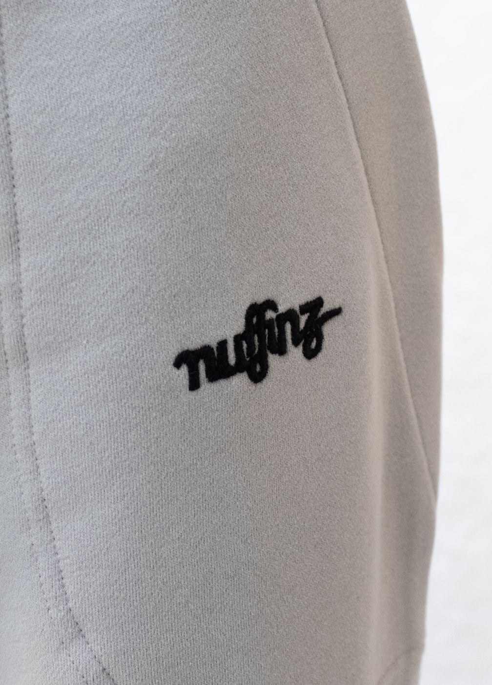 nuffinz-menswear-shorts-ghost-grey-100%-organic-cotton-carbonized-grey-unicolor-3