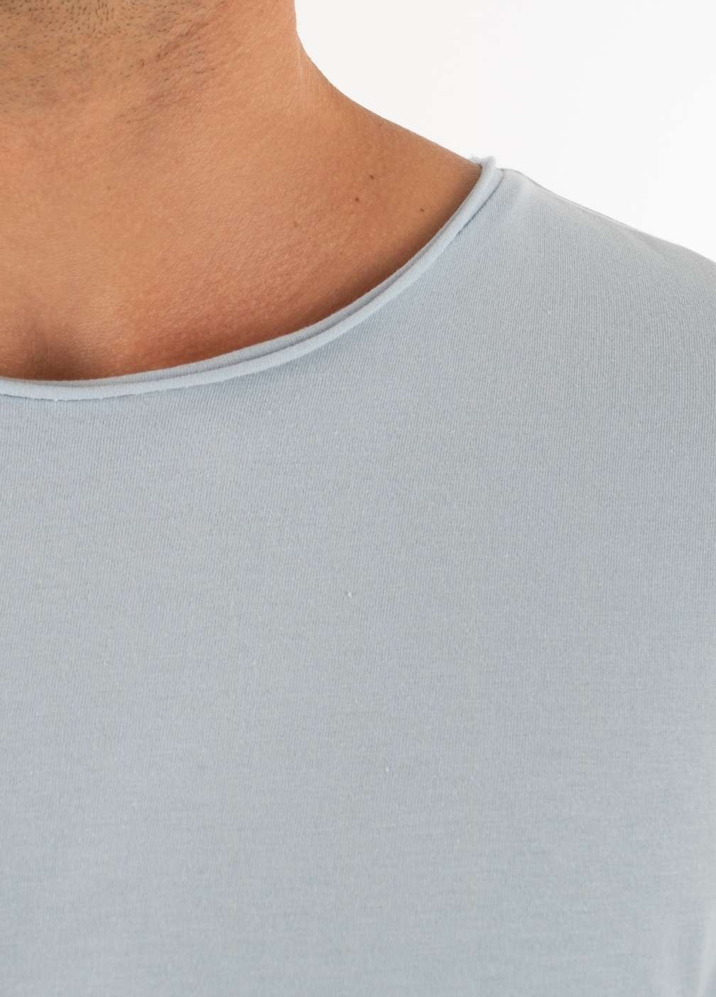 BLUE FOG T-SHIRT PRINT closeup - image of shirt collar - 100% organic cotton t shirts